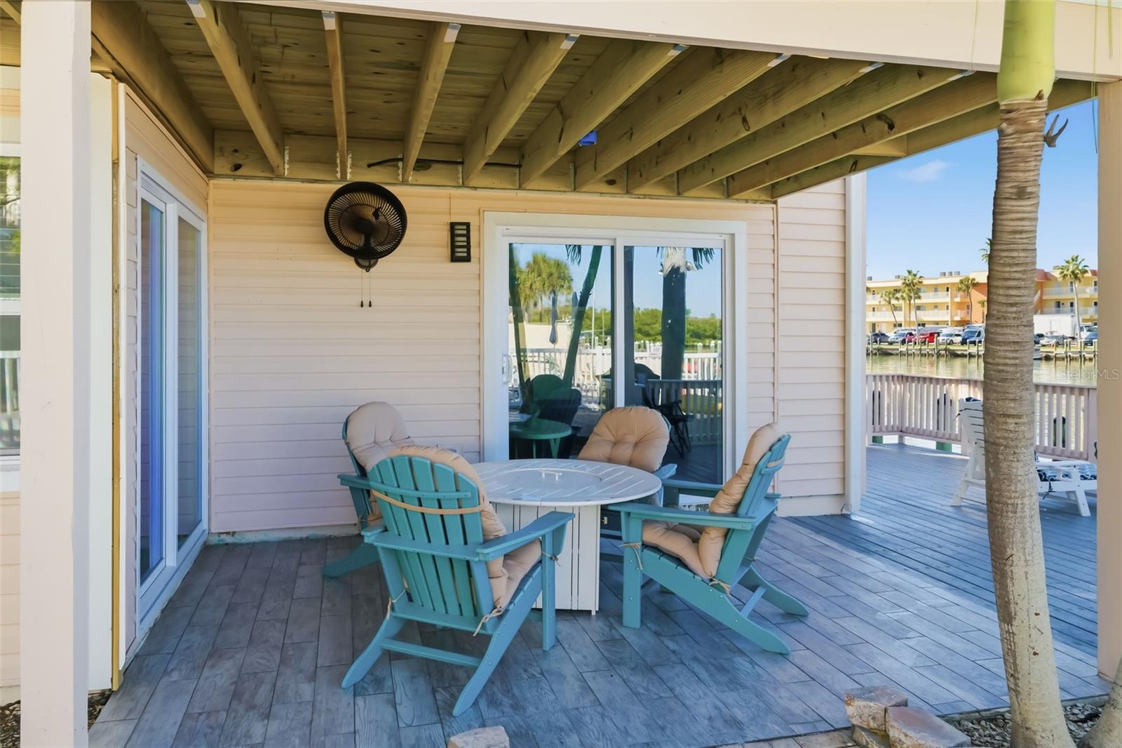 Siesta Key Waterfront 9 Unit Building + 8 Big Slips For Sale - $5,995,000